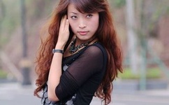 宝贝腿张大点就能吃到扇贝了